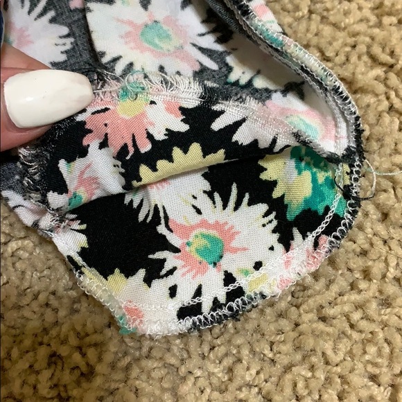 Romper - Picture 4 of 4